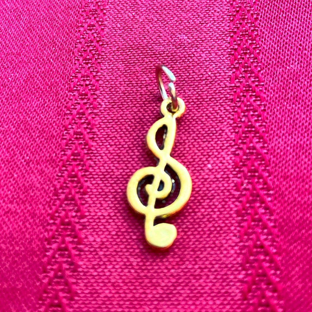 5/$10❤️❤️❤️NEW BRASS MUSIC NOTE CHARM
